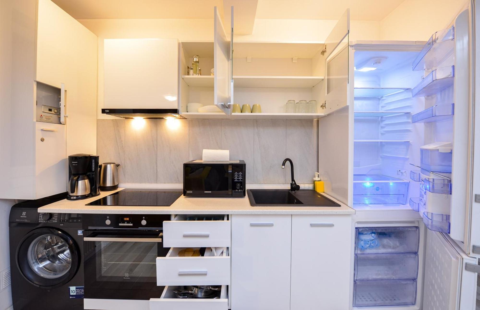 Ben Yehuda - Shabbat Friendly Apartments Bucareste Exterior foto